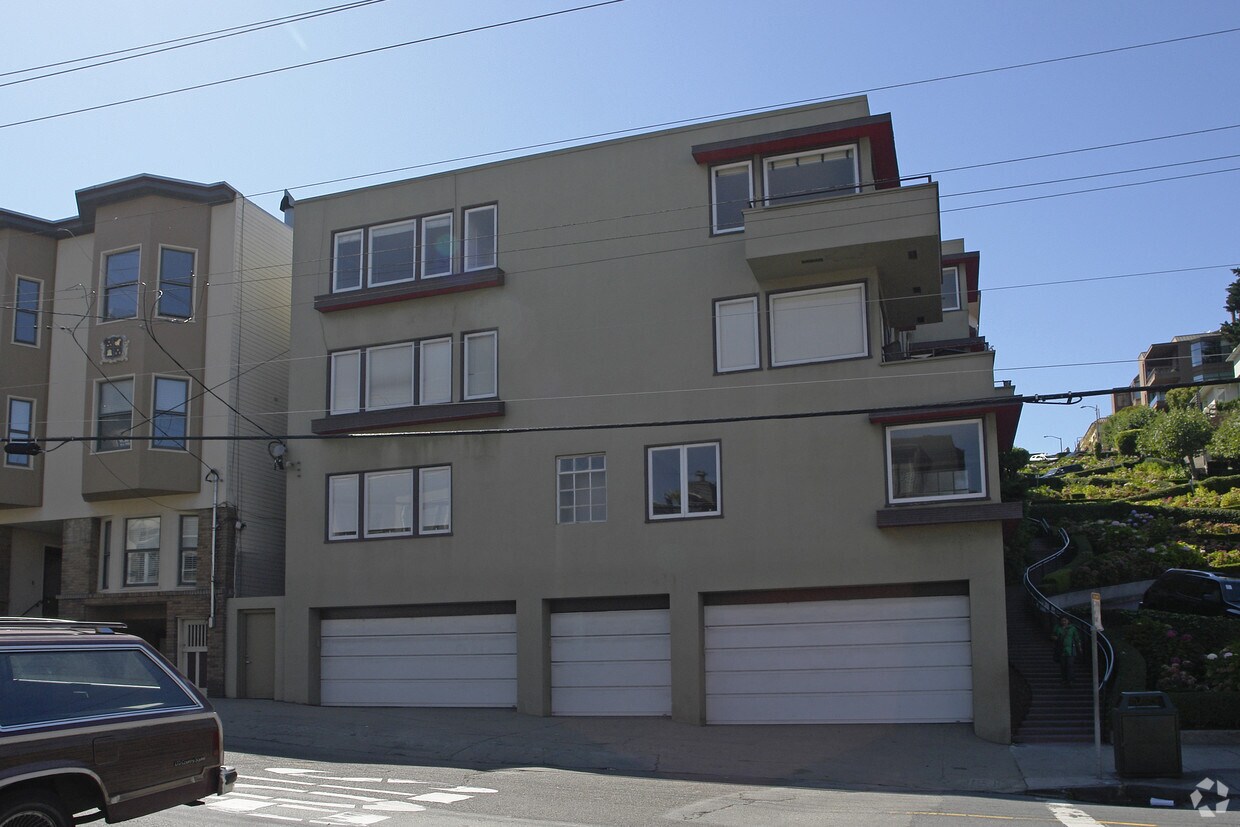 Building Photo - 1001 Lombard St