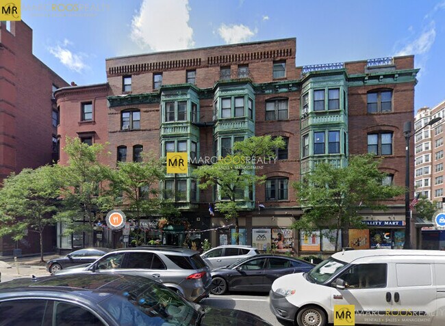 Building Photo - 27 1/2 Massachusetts Ave