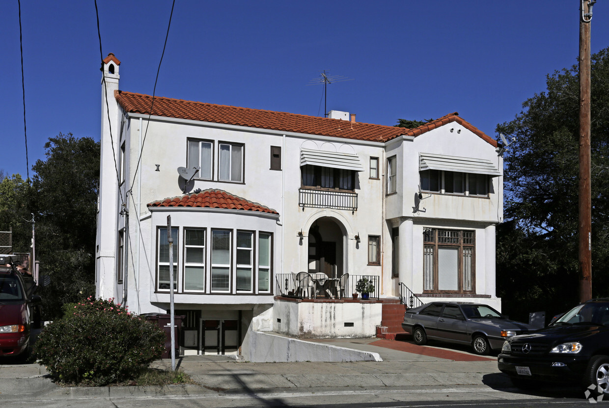Primary Photo - 946 Macarthur Blvd