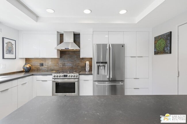 Building Photo - 2351 S Birdie Way