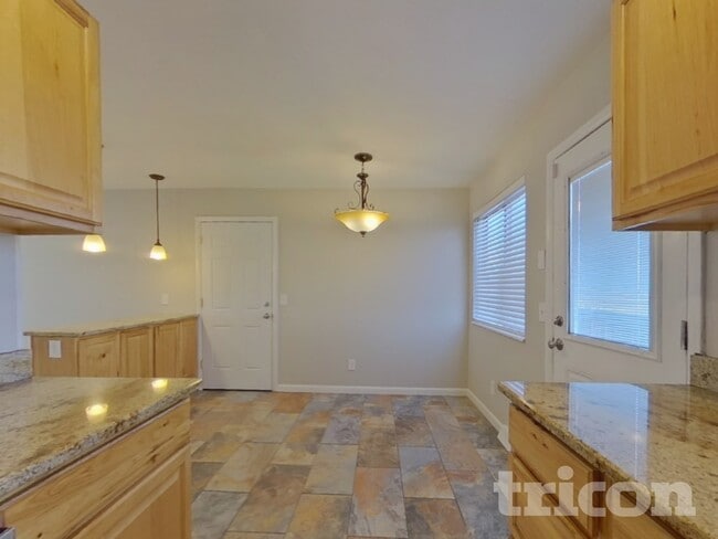 Building Photo - 10435 W 107th Pl