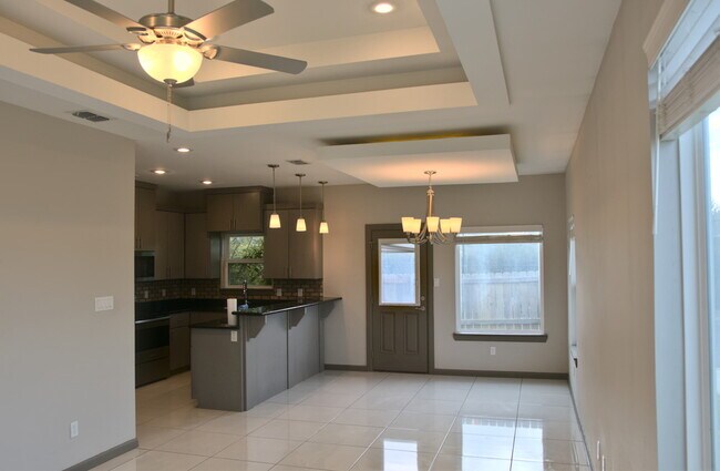 Foto del edificio - 4012 Whitewing Ave