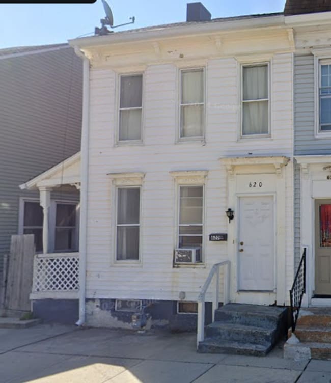 Building Photo - 620 Company St