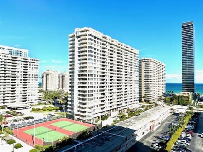 Building Photo - 2017 S Ocean Dr