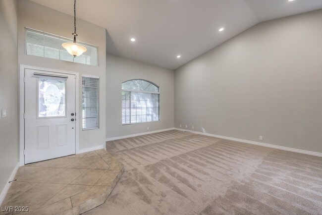 Building Photo - 10024 Sail Landing Ct
