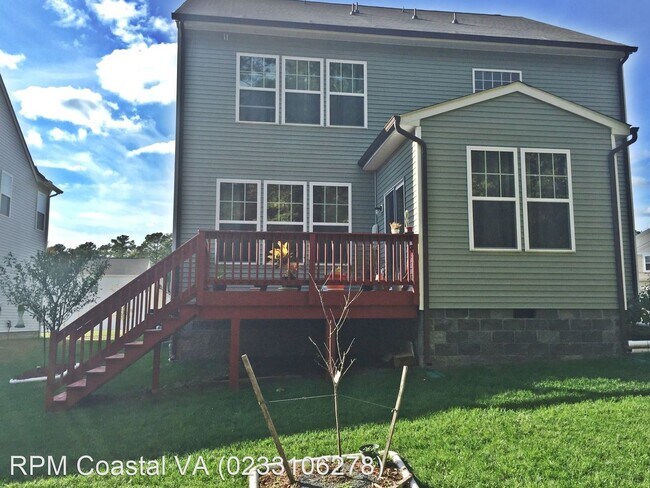 Building Photo - 4 br, 3.5 bath House - 205 Cheeseman Rd