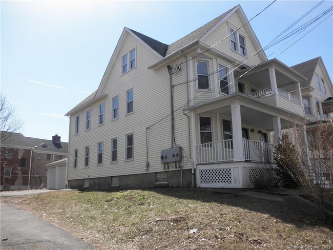 Building Photo - 1455 North Ave