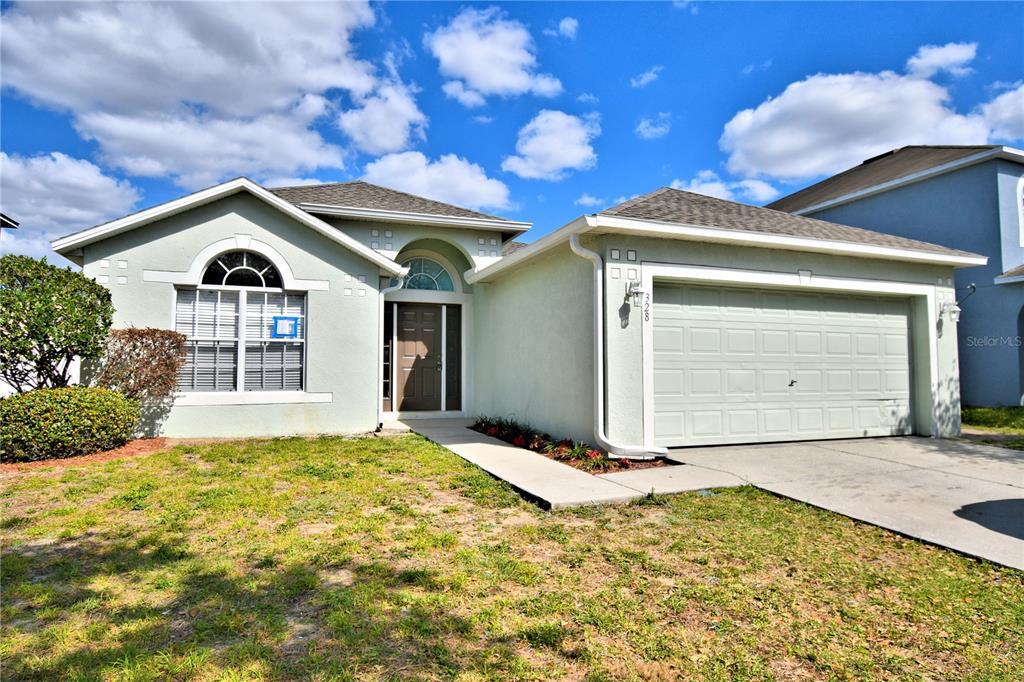 Foto principal - 328 Thomasdale Ave