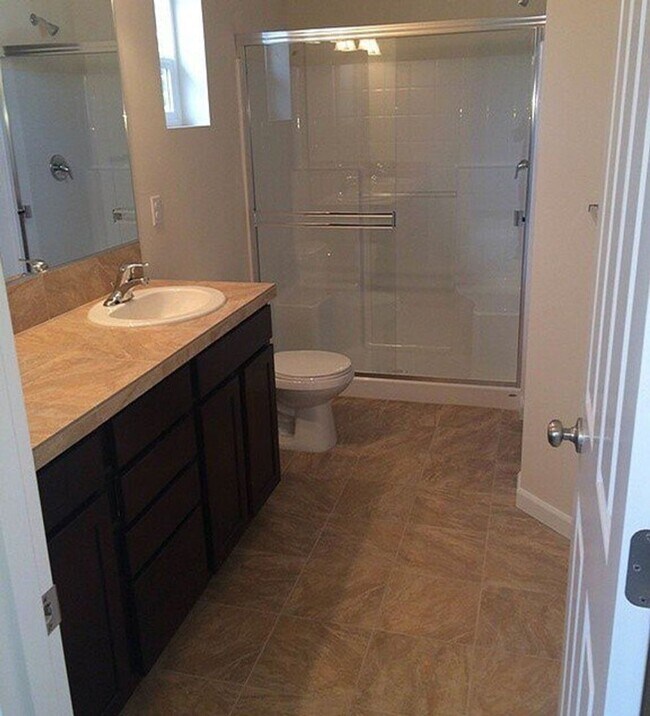 Foto del edificio - Luxurious Home in Lynnwood with 4 bed and ...
