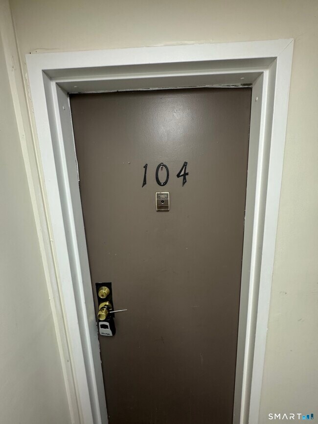 Foto del edificio - 104 Burgundy Hill Ln