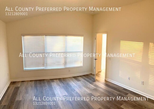 Building Photo - 3bed/2bath in Heron Bay subdivision of the...