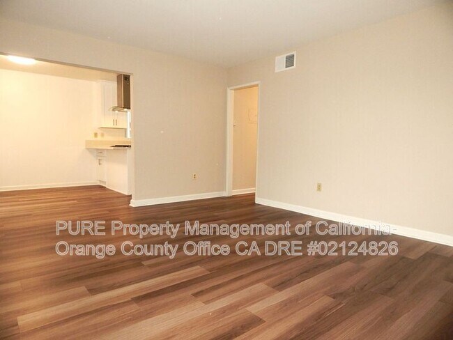 Foto del edificio - 16542 Kellog Cir