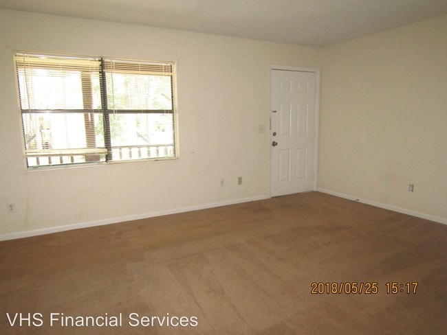 Building Photo - 138 Pointe S Dr