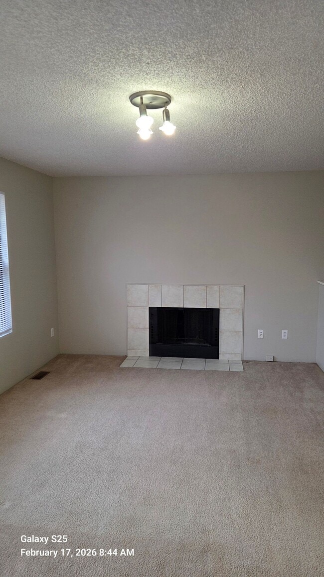 Foto del edificio - 3242 N Virginia Ave