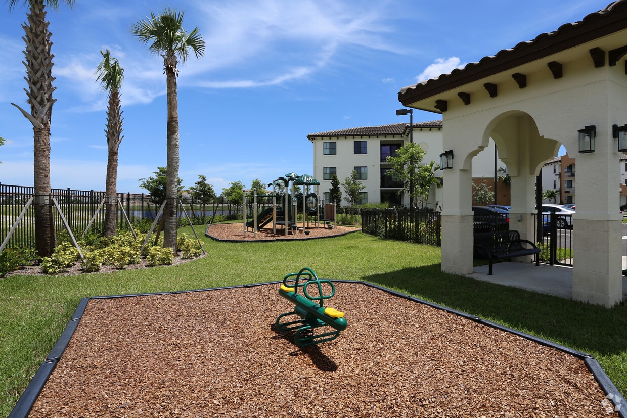 Atlantico At Palm Aire Apartments Pompano Beach, FL