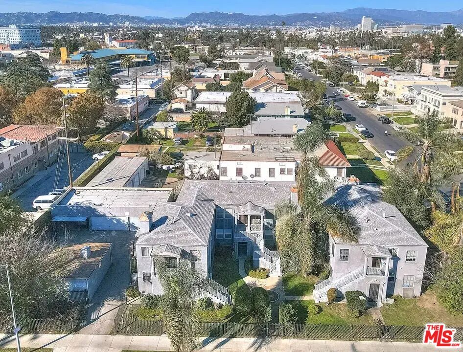 Primary Photo - 2501 Venice Blvd.