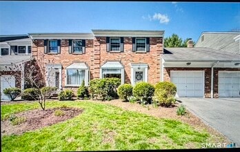 Building Photo - 136 Tunxis Village