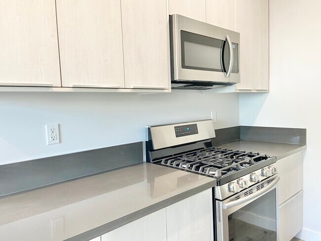 Foto del edificio - 141 N Swall Dr