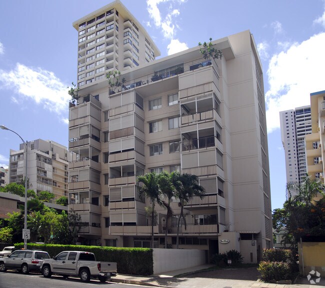 Building Photo - 411 Kaiolu St