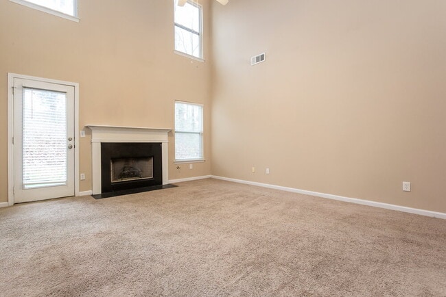 Building Photo - 4202 Cedar Tree Run