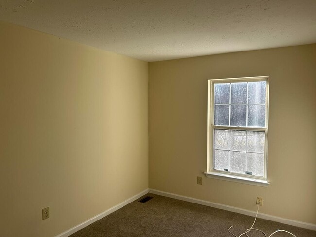 Photo - 892 N Waterford Ln Townhome