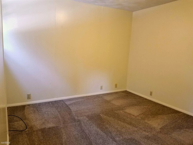 Building Photo - 1 br, 1 bath Apartment - 3320 Ward Street 8