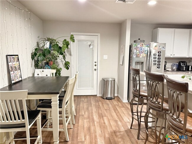 Building Photo - 1134 Gracie Wy