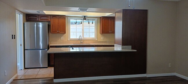 Foto del edificio - Beautifully Crafted 3 Bed 2 Bath Home in T...