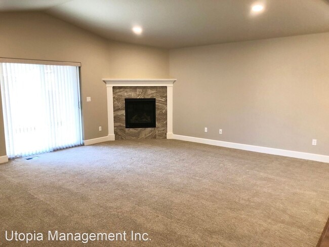 Building Photo - 3 br, 2 bath House - 2542 NW Elm Place