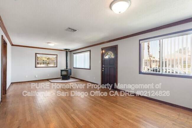 Building Photo - 1535 Meade Ave