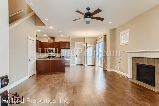 Building Photo - 3 br, 2.5 bath House - 27451 SW Copper Cre...