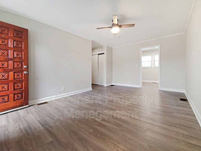 Foto del edificio - 4104 Edwards Rd