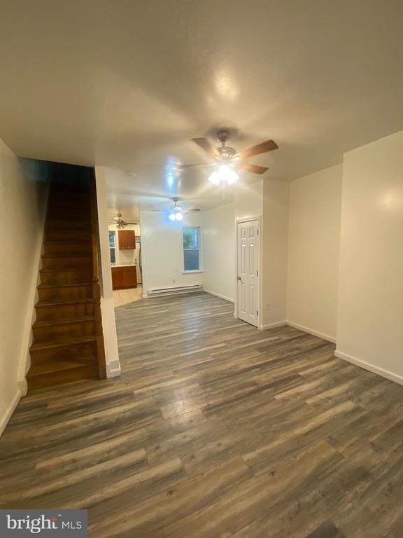Building Photo - 1233 Greylock St
