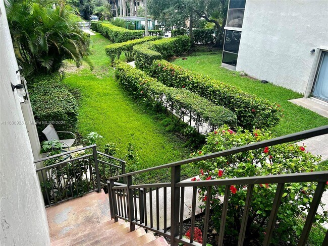Foto del edificio - 413 Lakeview Dr