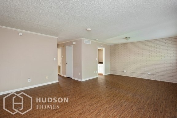 Foto del edificio - NOW AVAILABLE! - 69 Chervil Common St, Lak...