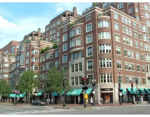Building Photo - 300 Boylston St