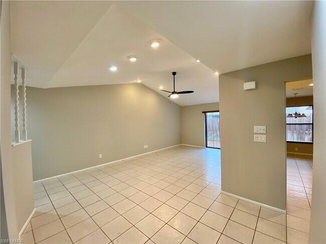 Foto del edificio - 13128 Langton Ct
