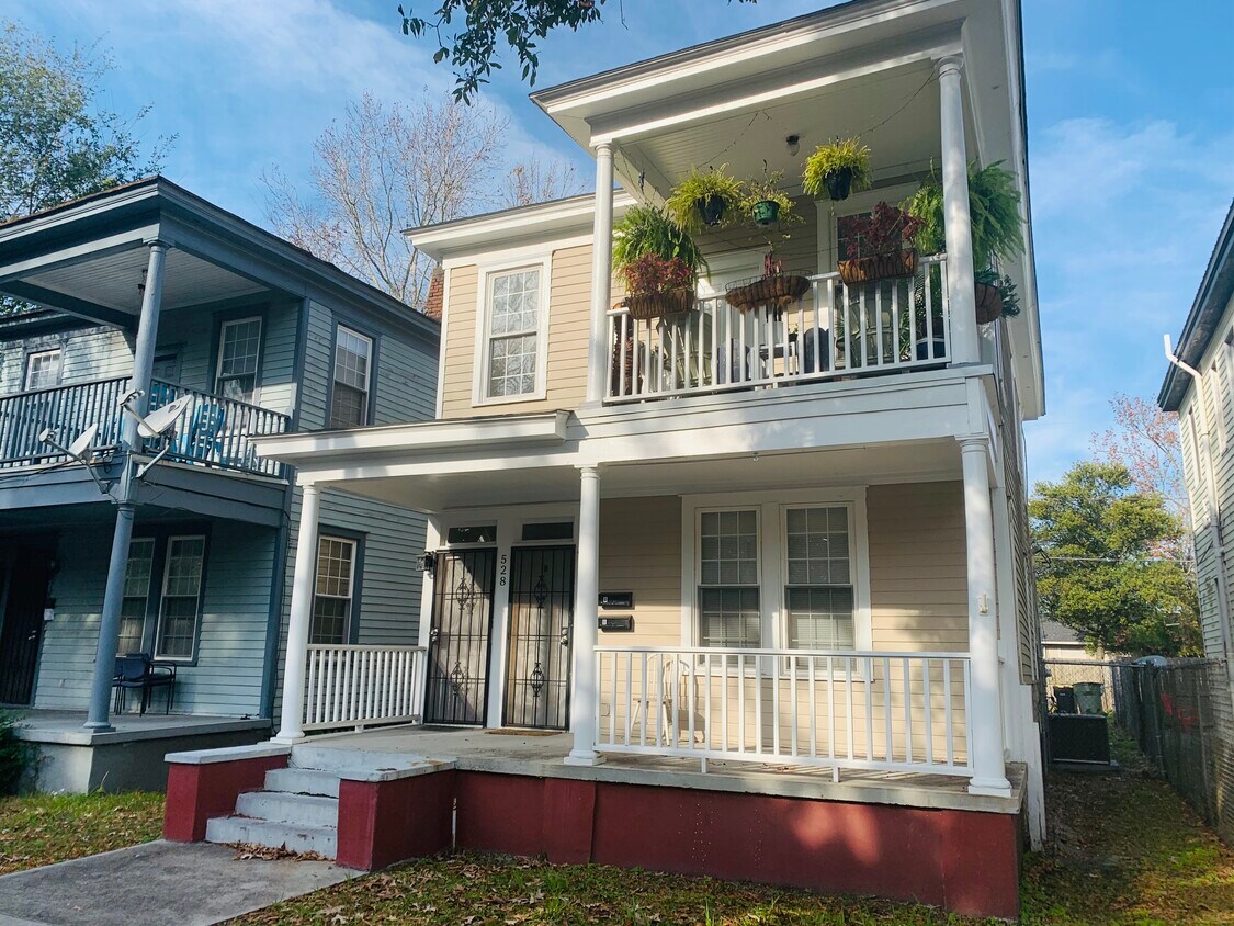 528 E 35th St Unit B, Savannah, GA 31401 Apartments in Savannah, GA