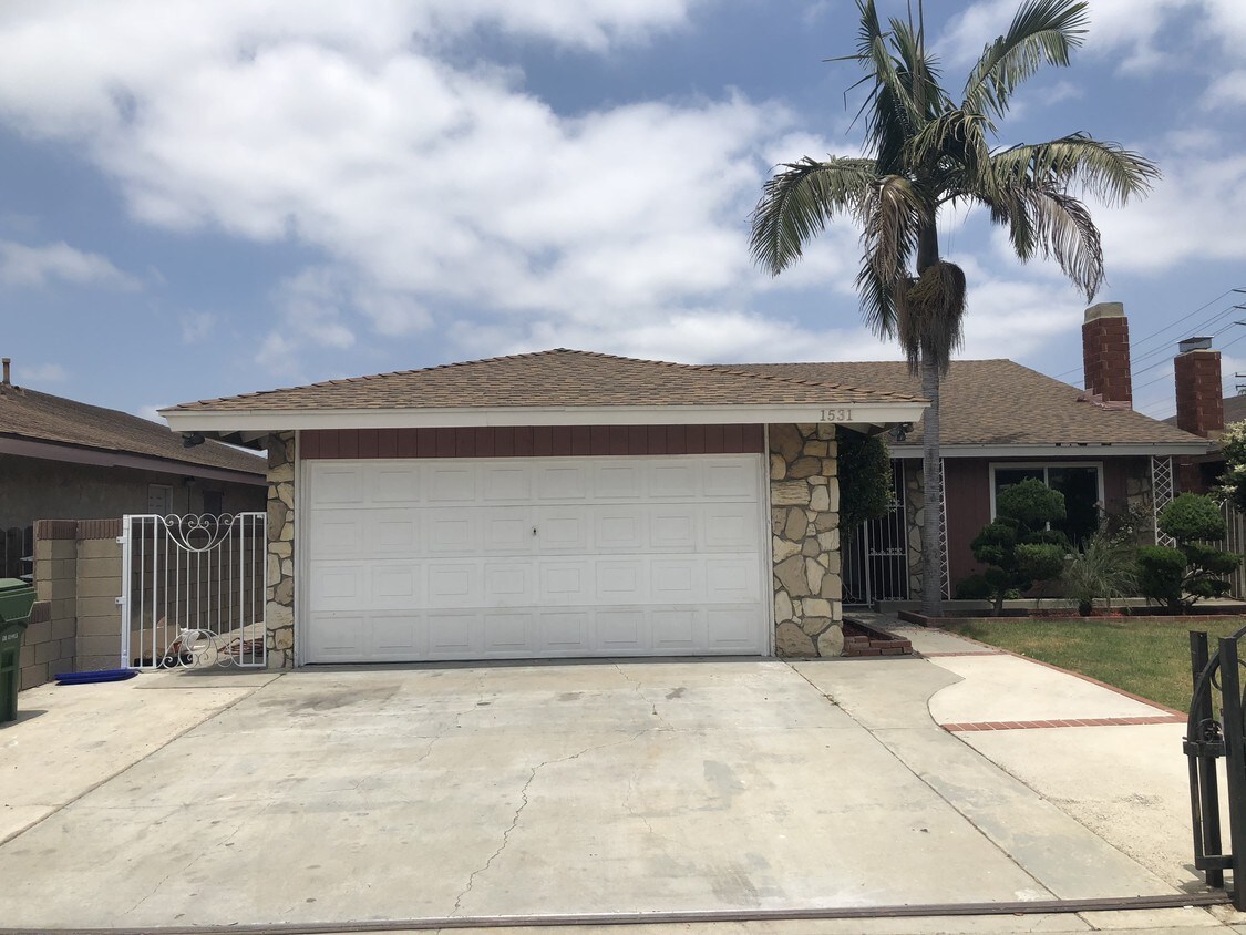 1531 E Bach St, Carson, CA 90745 House Rental in Carson, CA