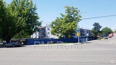 Building Photo - 2555 Clear Acre Ln
