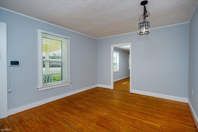 Building Photo - 4 br, 2 bath House - 811 N Disston Avenue
