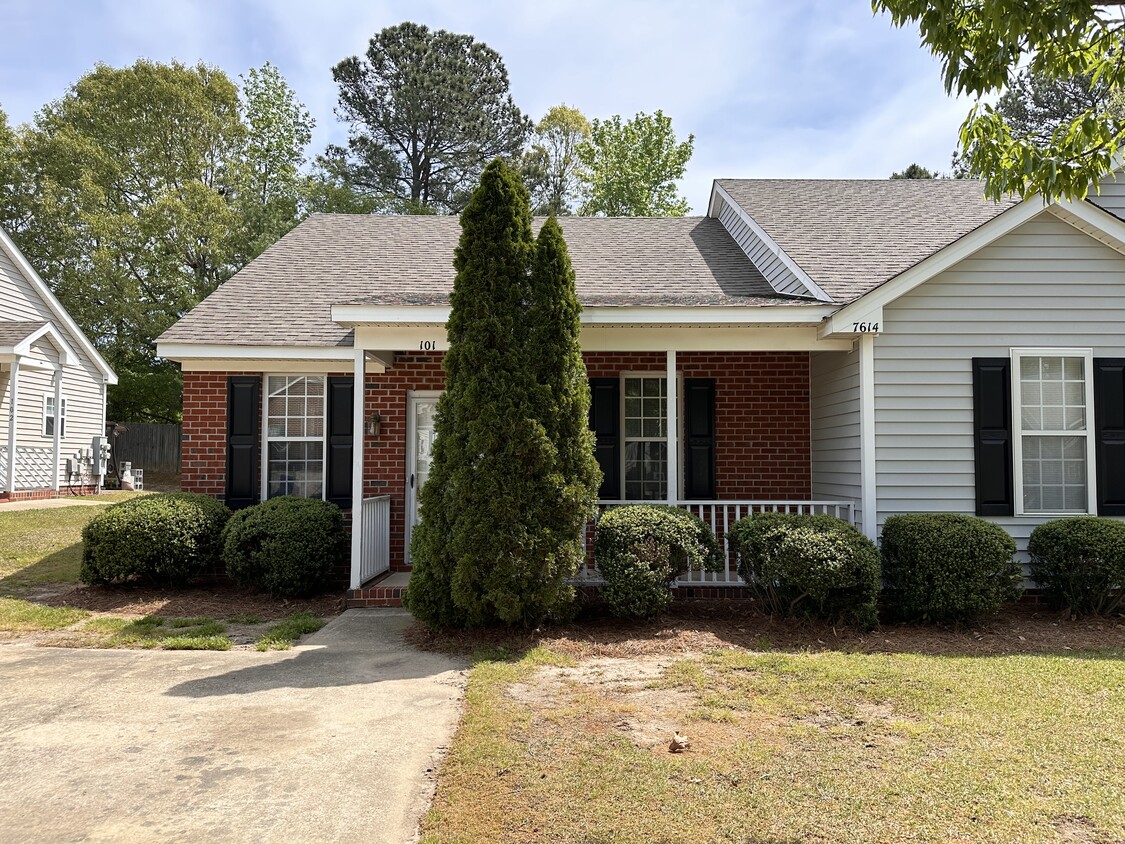 Primary Photo - 7614 Gresham Hills Dr