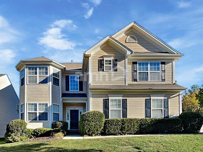 Building Photo - 7207 Tanners Creek Dr