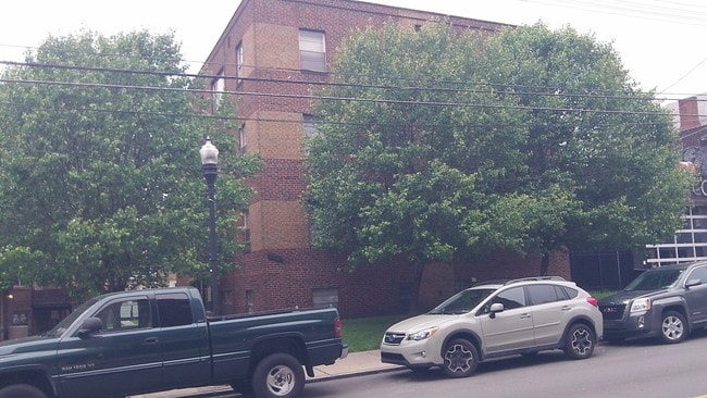 Building Photo - 5735 Ellsworth Ave