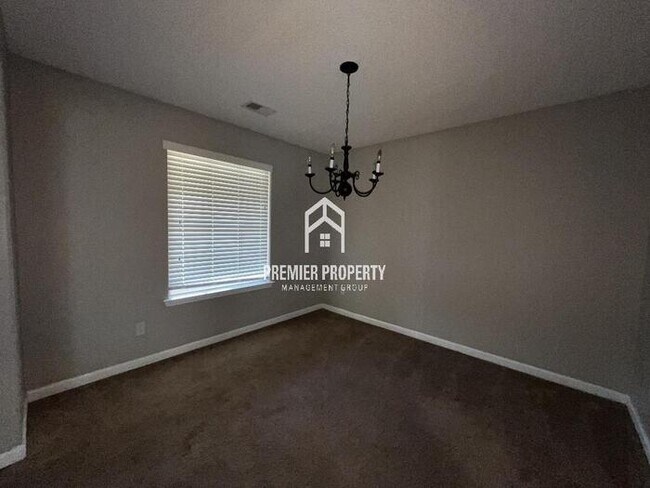 Foto del edificio - 420 Springer Cv