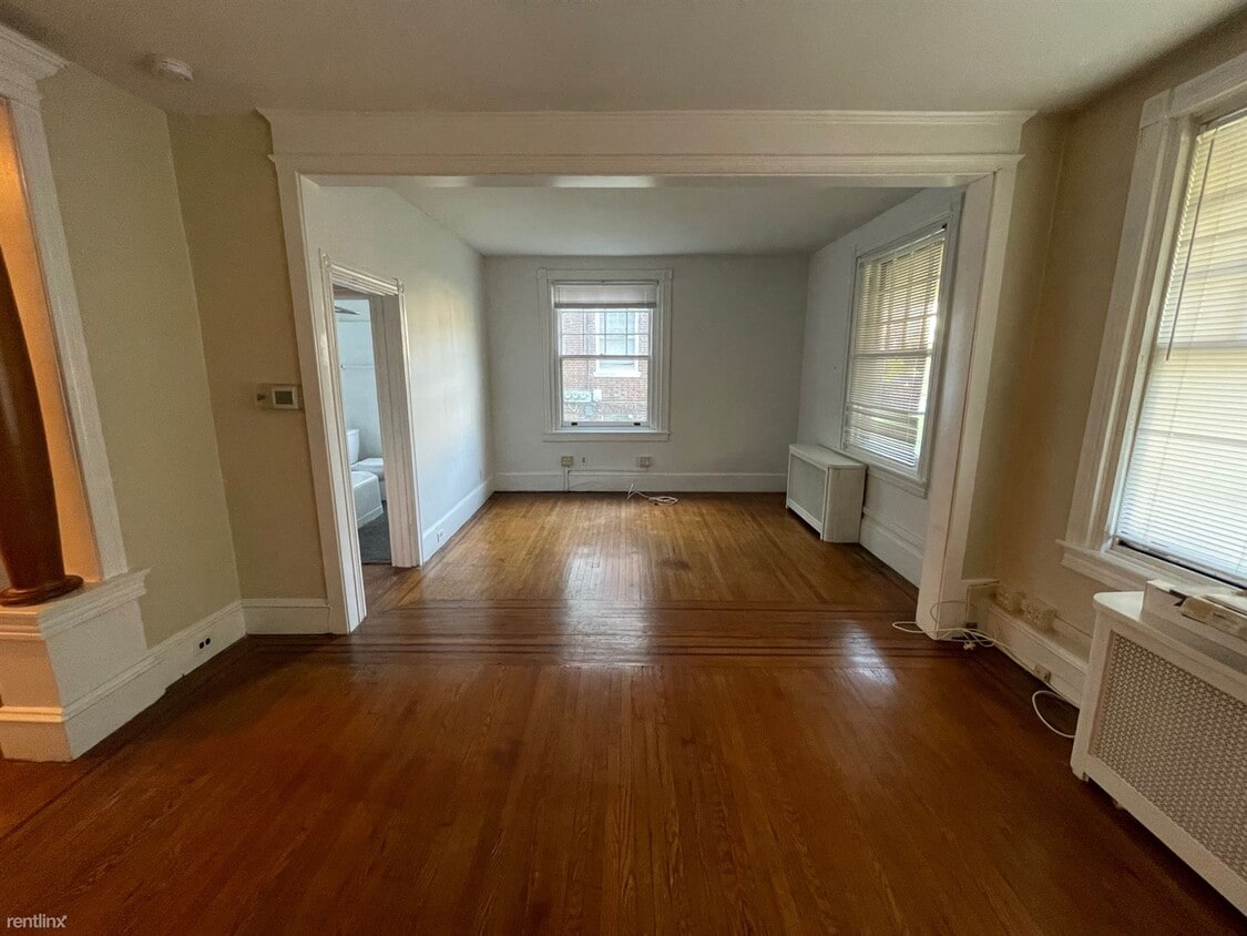 1 br, 1 bath Triplex 67 Owen Avenue 1 Condo for Rent in Lansdowne