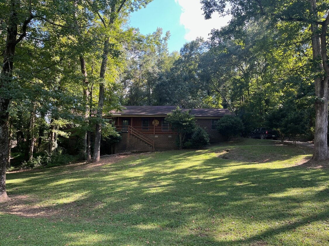 Primary Photo - 320 Beaverdam Rd