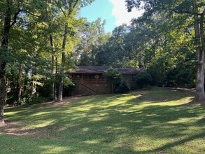 Building Photo - 320 Beaverdam Rd