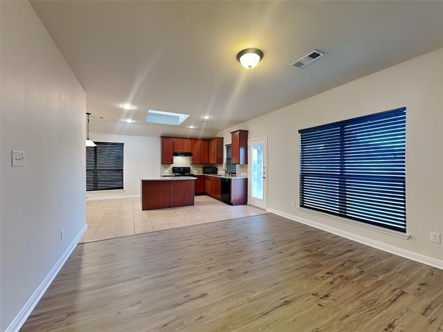 Building Photo - 8149 Plateau Dr