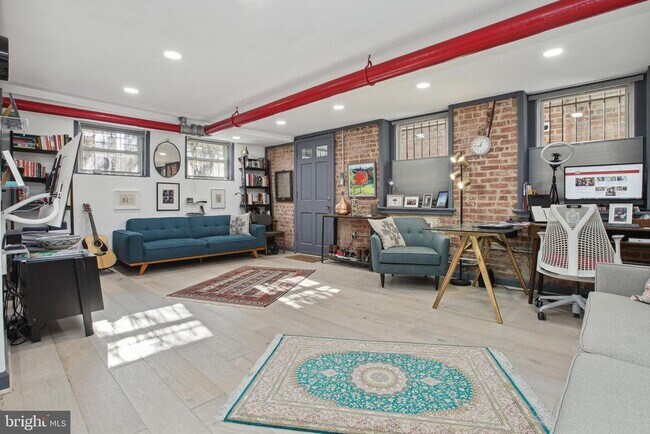 Foto del edificio - 1855 Calvert St NW